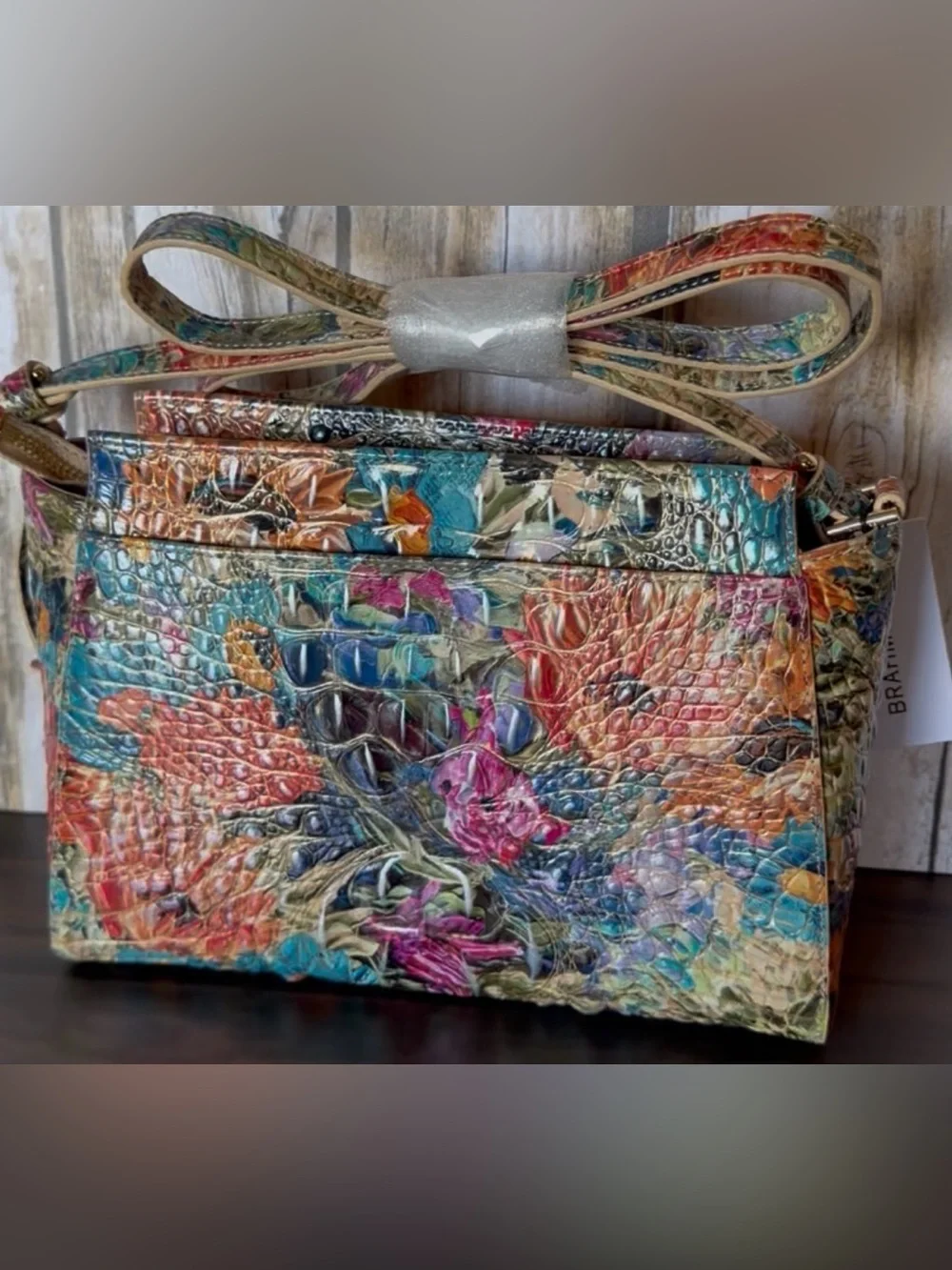 HARD TO FIND !!!! BRAHMIN HILLARY LASSO FLORAL PRINT LEATHER CROSSBODY NWT